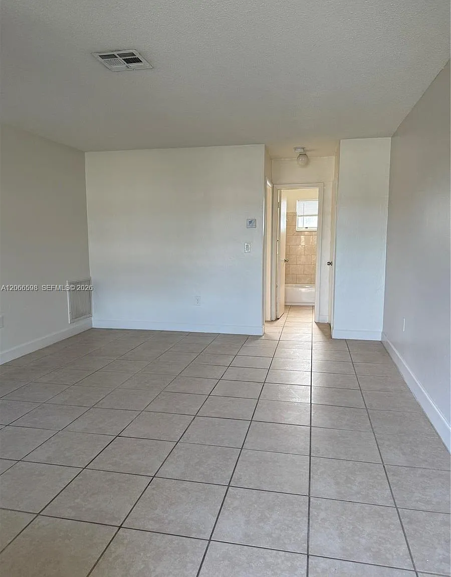 Miramar Sec 16 — Photo 1