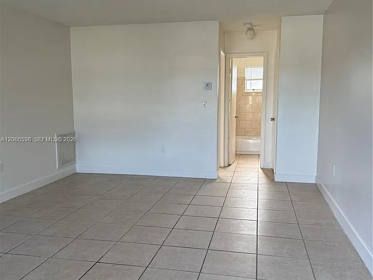 7241 Venetian St #11 — Photo 1