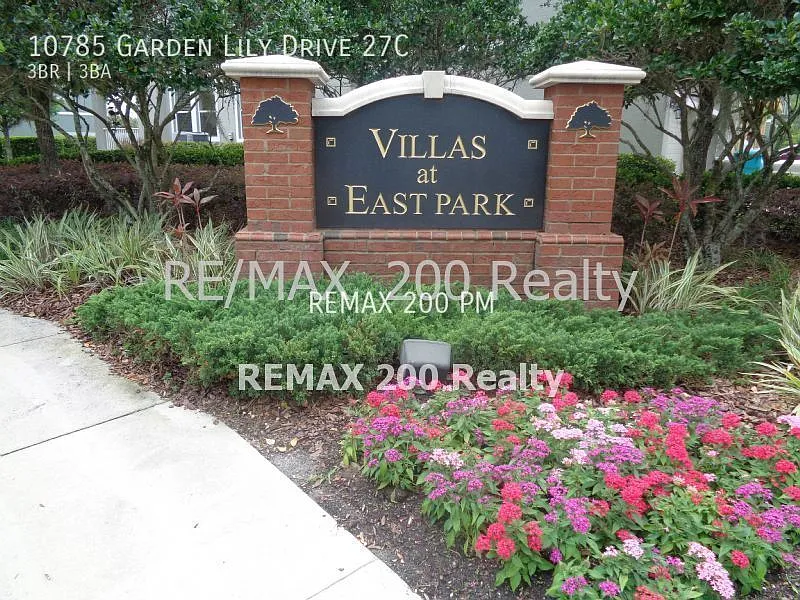 Beautiful 2 Story Townhome / Lake Nona Area — Photo 3