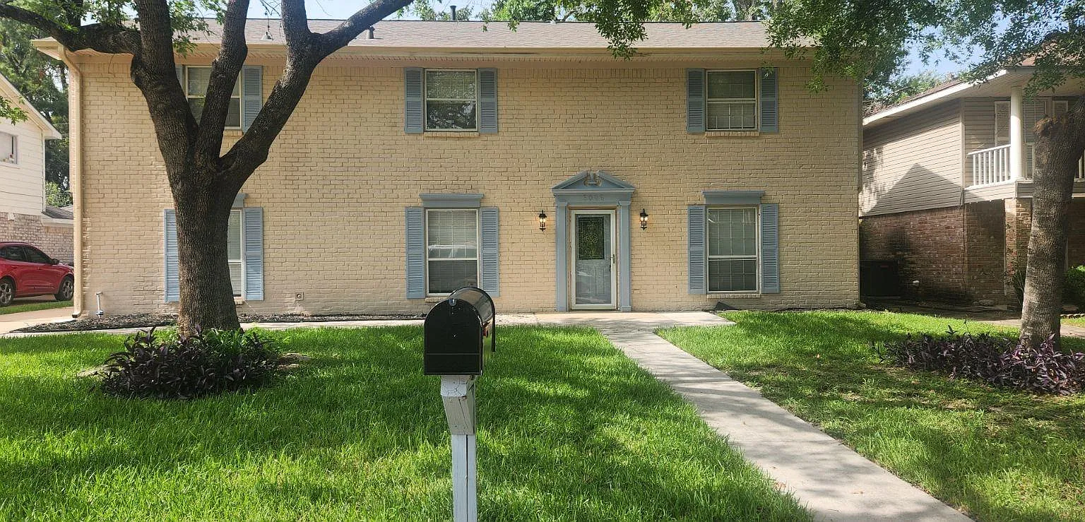 4 bed, 3.5 bath, 2856 sqft, $2,600 — Photo 3