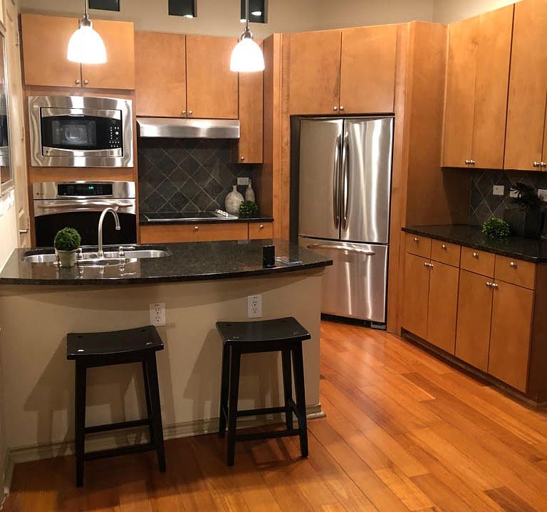 1st image of 1201 Beaconsfield Ln