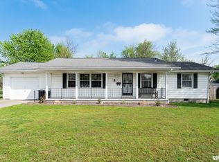 1810 W Chestnut St, Marion, IL 62959