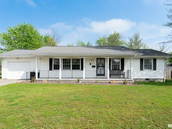 1810 W Chestnut St, Marion, IL 62959