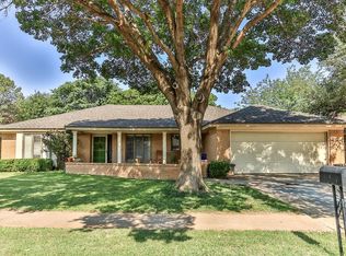 8012 Raleigh Ave, Lubbock, TX 79424