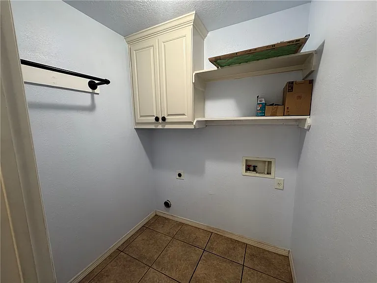 2703 Colony Glen Dr — Photo 11