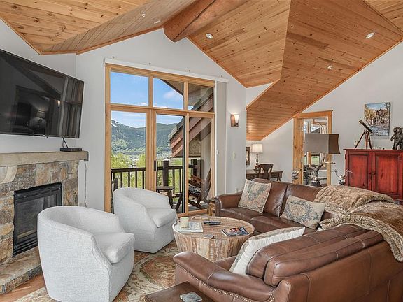 3rd image of 9 Hunter Hill Road #401