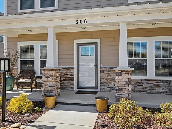 3rd image of 206 Ryker Rd E