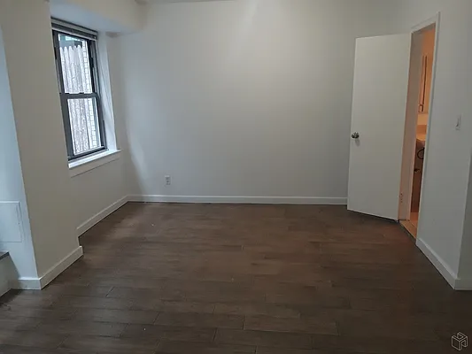 Rented by Halstead Real Estate | media 21