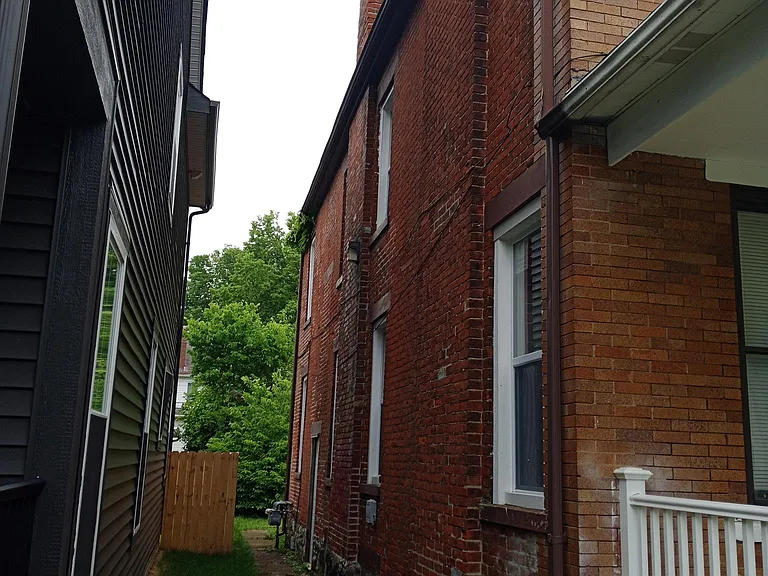 422 Stoddart Ave — Photo 36