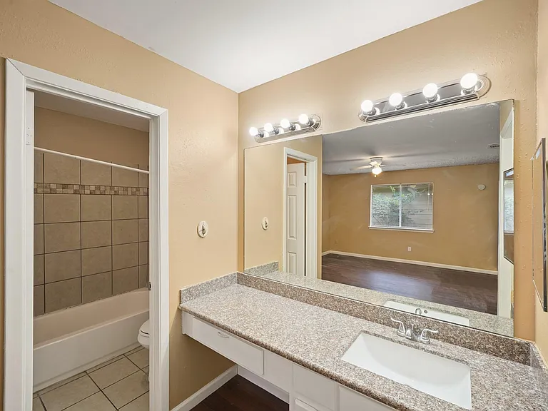 3714 Embarcadero Dr — Photo 13
