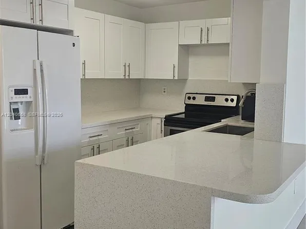 5625 W 20th Ave APT 208, Hialeah, FL 33012