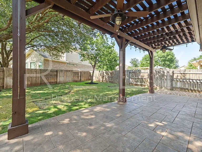 227 Choke Canyon Ln — Photo 39