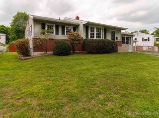108 Phyllis Dr, Newark, DE 19711