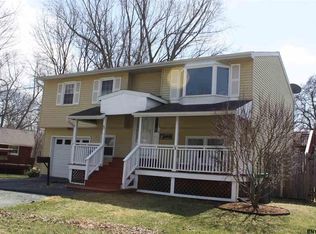 3 Georgia Ct, Rensselaer, NY 12144