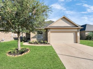 1818 Dover Heights Ln, Fresno, TX 77545