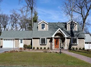 120 Wood St, Wyckoff, NJ 07481