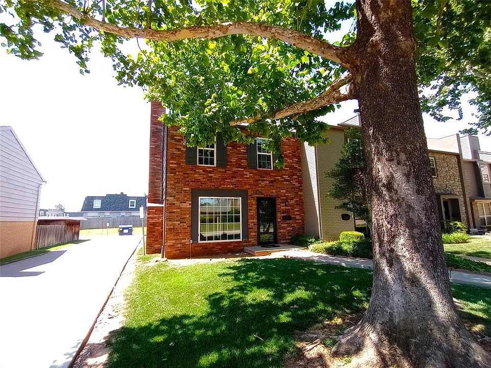 1st image of 2912 Rosewood Ln
