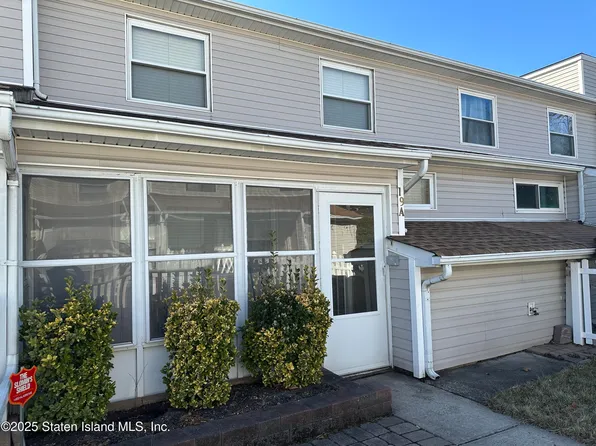 19 Marc St #A, Staten Island, NY 10314