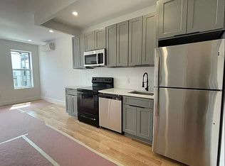 1652 Norman St APT 3R, Ridgewood, NY 11385