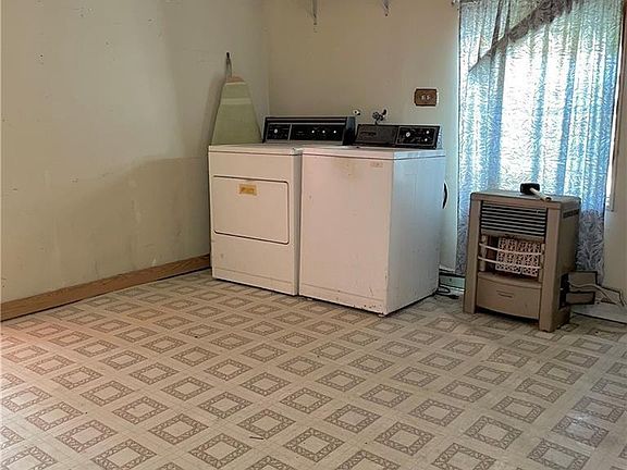 4th image of 1606 Mobile St