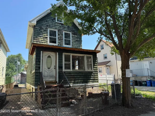 11 Laforge Ave, Staten Island, NY 10302