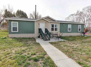 210 5th St, Grand View, ID 83624