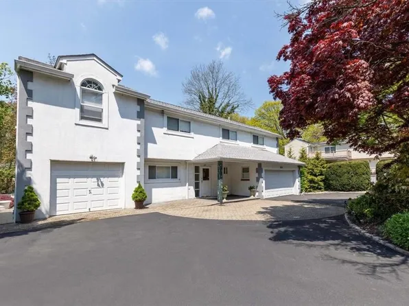 975 California Road, Eastchester, NY 10709