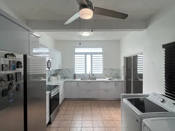 E4 Calle Madre Perla, Dorado, PR 00646