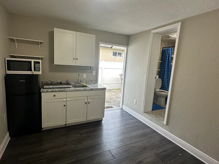427 S Riverhills Dr — Photo 7