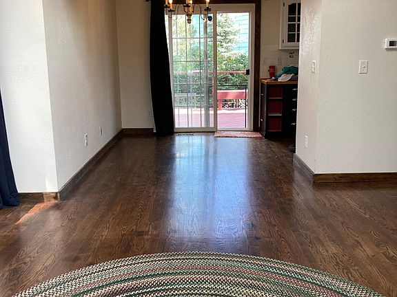 Living room/dining room