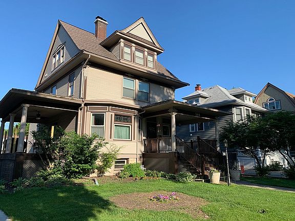 2nd image of 544 Forest Ave