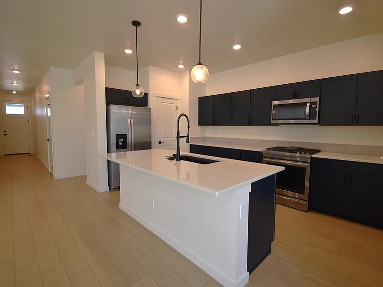 660 W Briaridge Dr — Photo 12