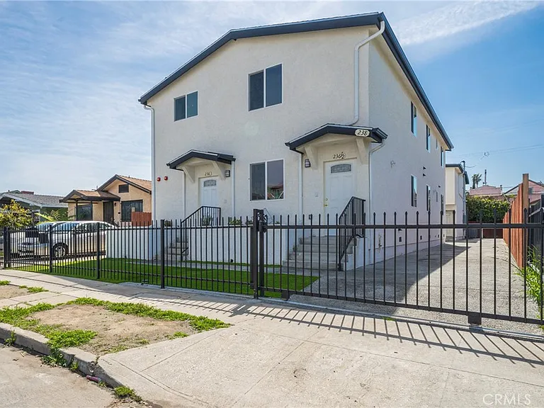 236 W 84th Pl — Photo 1