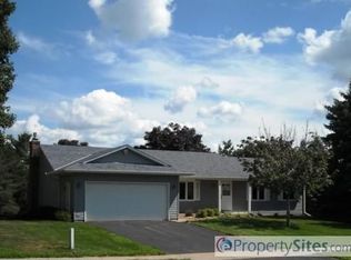 10317 Wyoming Ave S, Bloomington, MN 55438