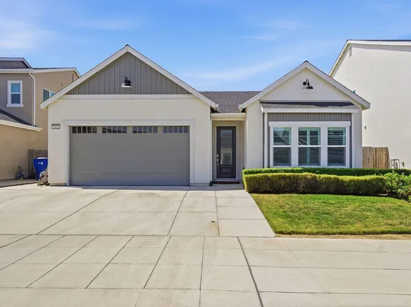 5836 E Pitt Ave, Fresno, CA 93727