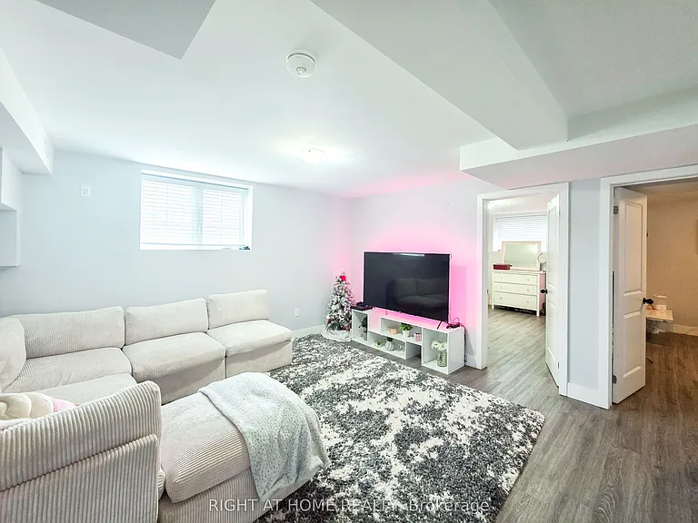 218 Celina St #LOWER — Photo 7