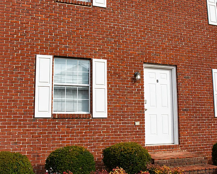 1219 Byrne Ave — Photo 1