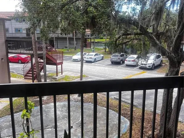 6312 Newtown Cir #12B4, Tampa, FL 33615