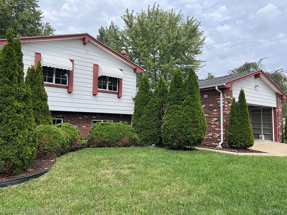 1st image of 45162 Forest Trail Dr