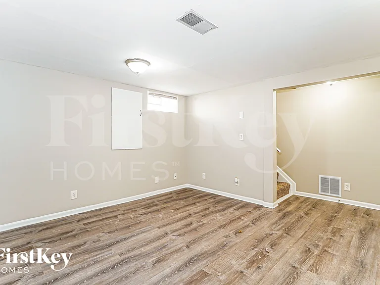 7272 Moonbay Ct — Photo 10