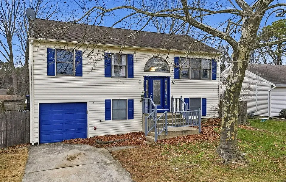 198 Village Dr