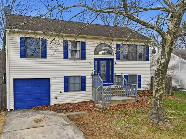 198 Village Dr, Barnegat, NJ 08005