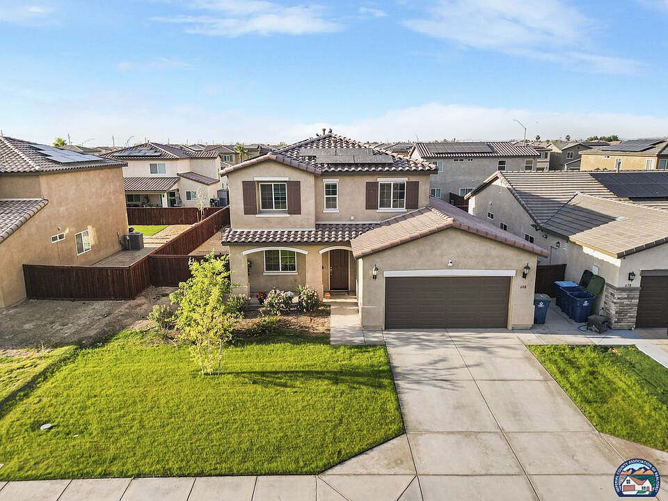 1st image of 680 Linda Vista St