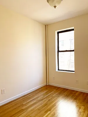 Rented by Waverly Realty Associates | media 9