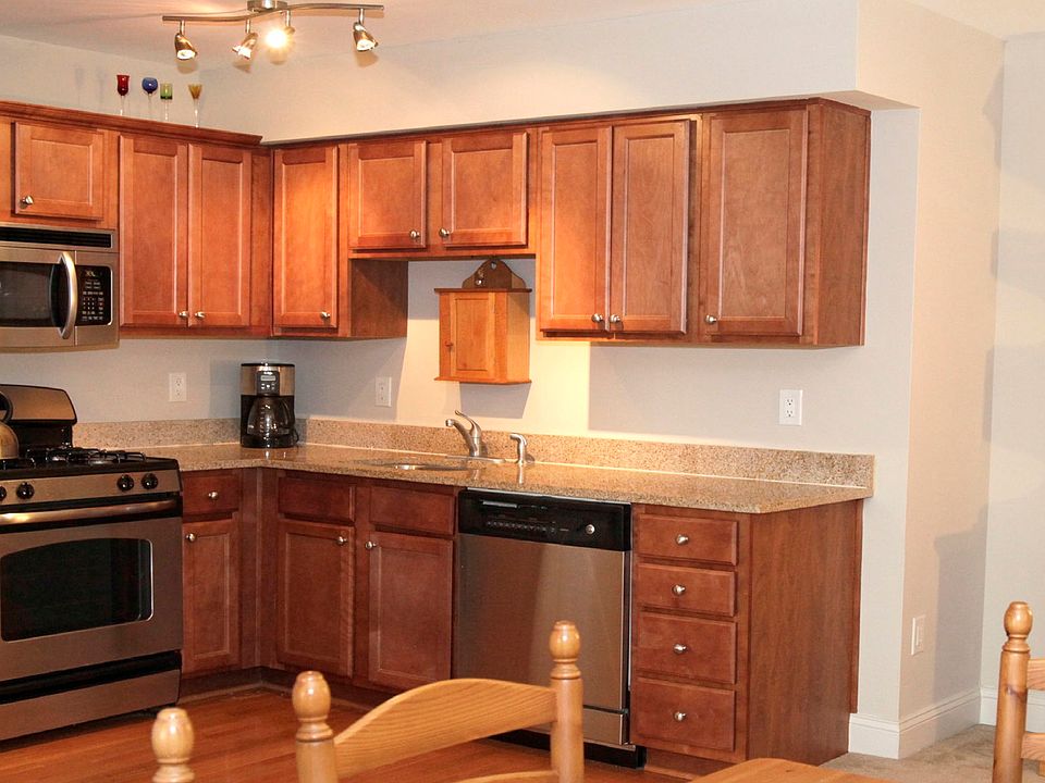 Granite counter tops grace both kitchen and baths. Stainless