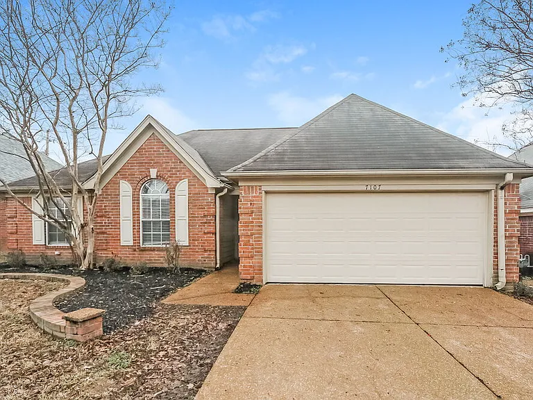7107 Puddin Ln — Photo 1