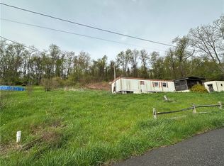 45 Colony Rd, Burgettstown, PA 15021