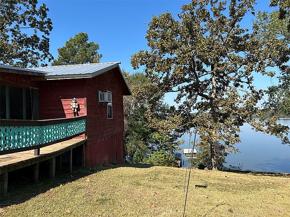 2nd image of 401 Ridge Row