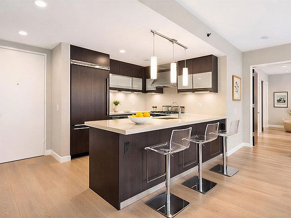 3rd image of 50 W 15th St APT 4E