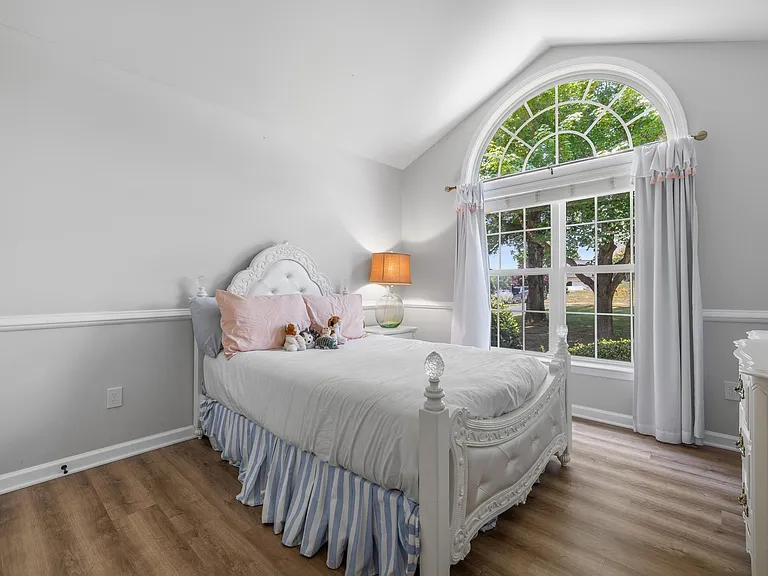137 Whispering Woods Pl — Photo 46
